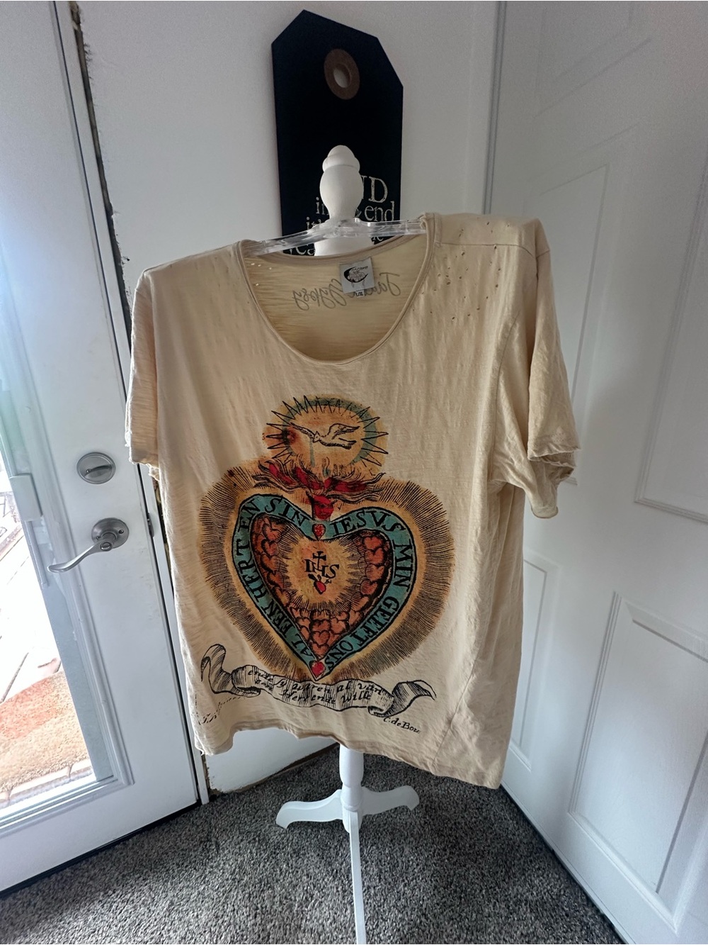 Jaded Gypsy Graphic Sacred Heart Tee in Cream